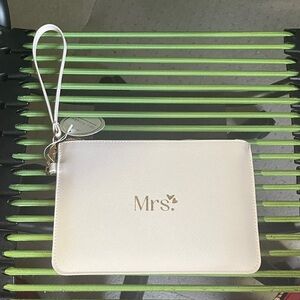 Chic Cream Wristlet Clutch